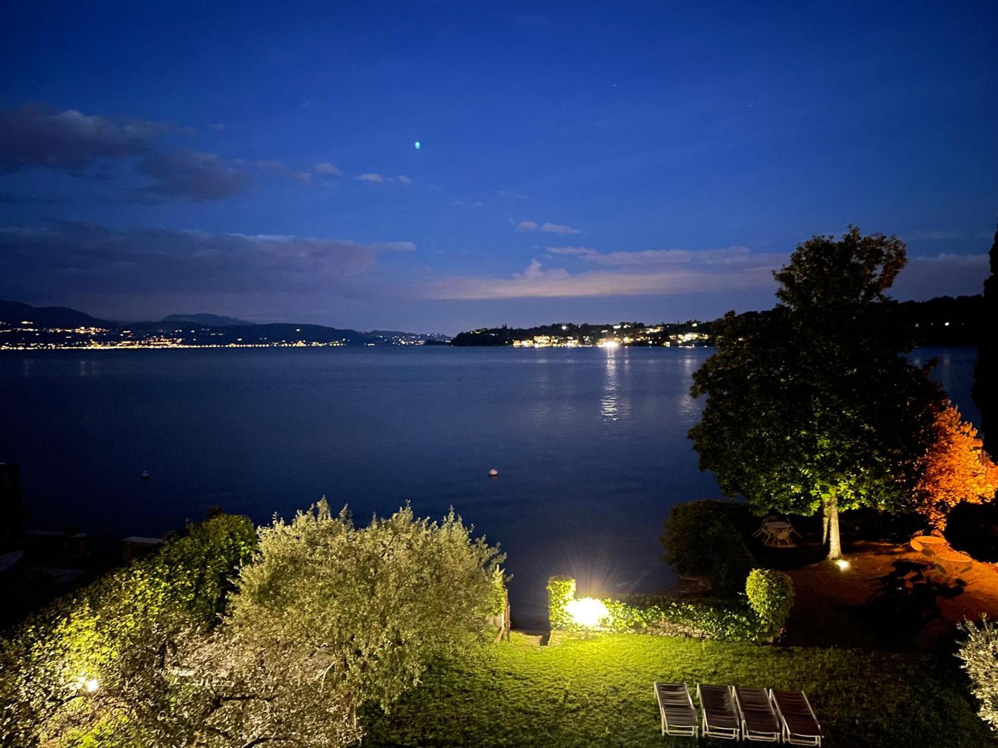 Luxury Lakeside Apartment Right On The Water 萨罗 外观 照片